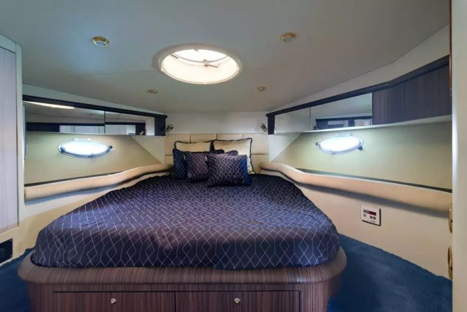 Sunseeker Predator 60 | Divina 2