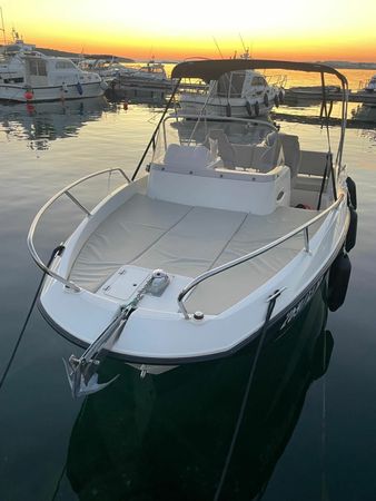Quicksilver Activ 605 Sundeck | 18