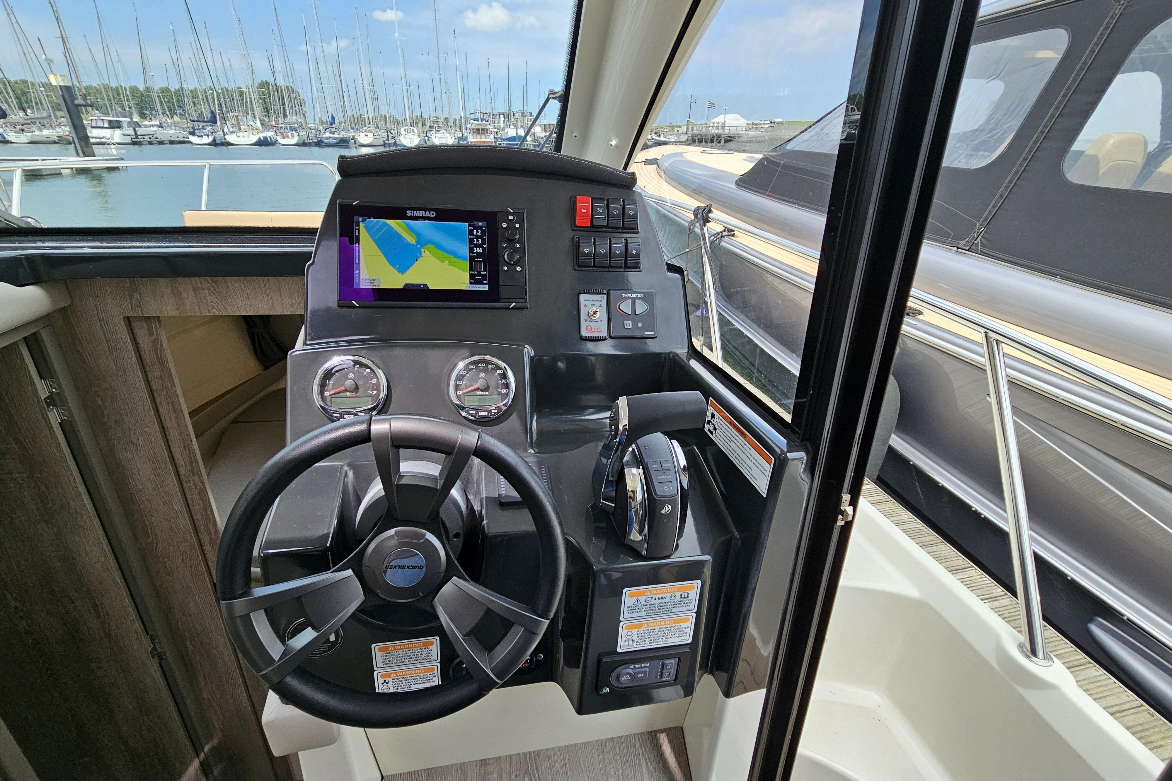 Quicksilver 905 | Hippie