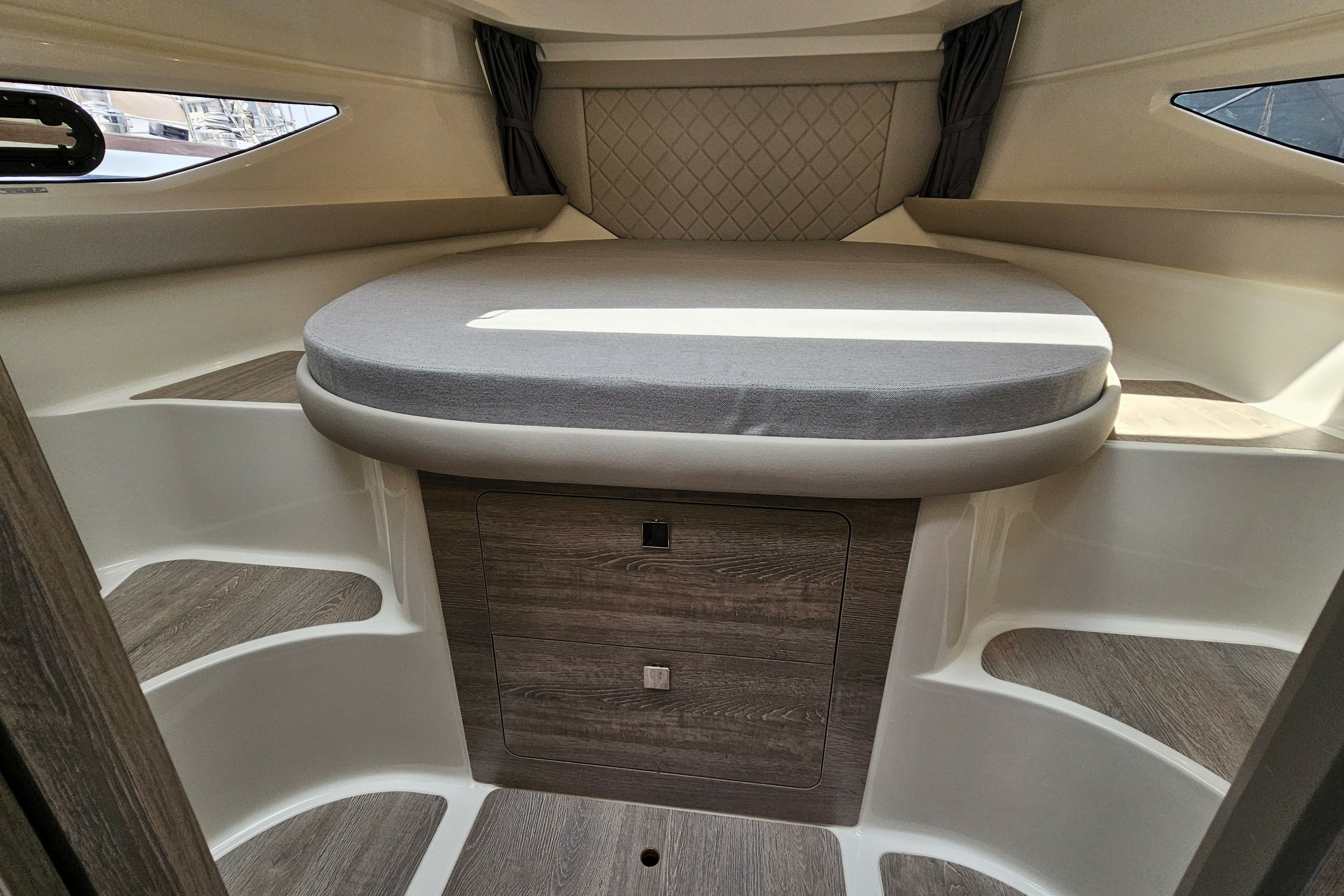 Quicksilver 905 | Hippie