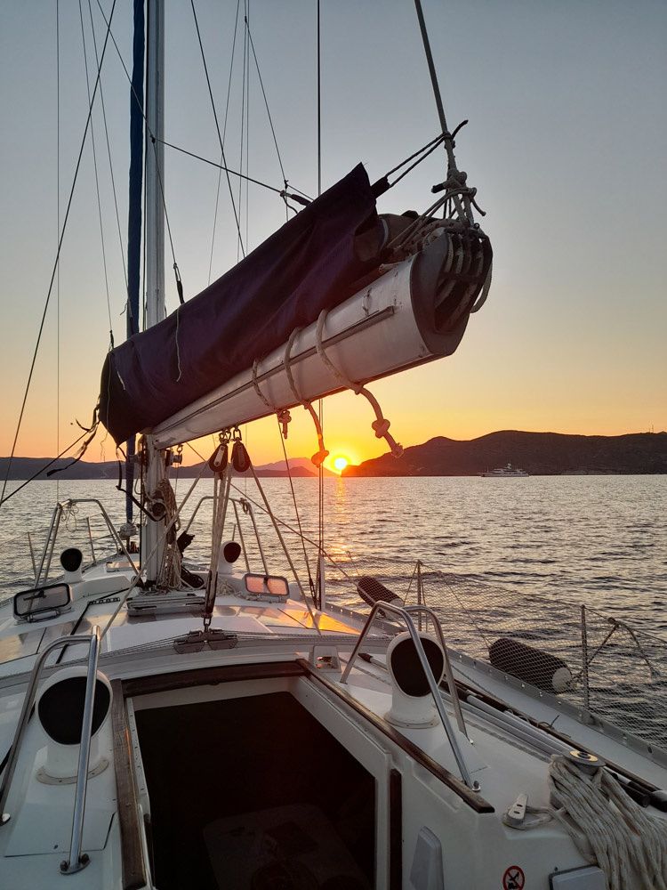 Beneteau Oceanis 430 | La Pomme Bleue