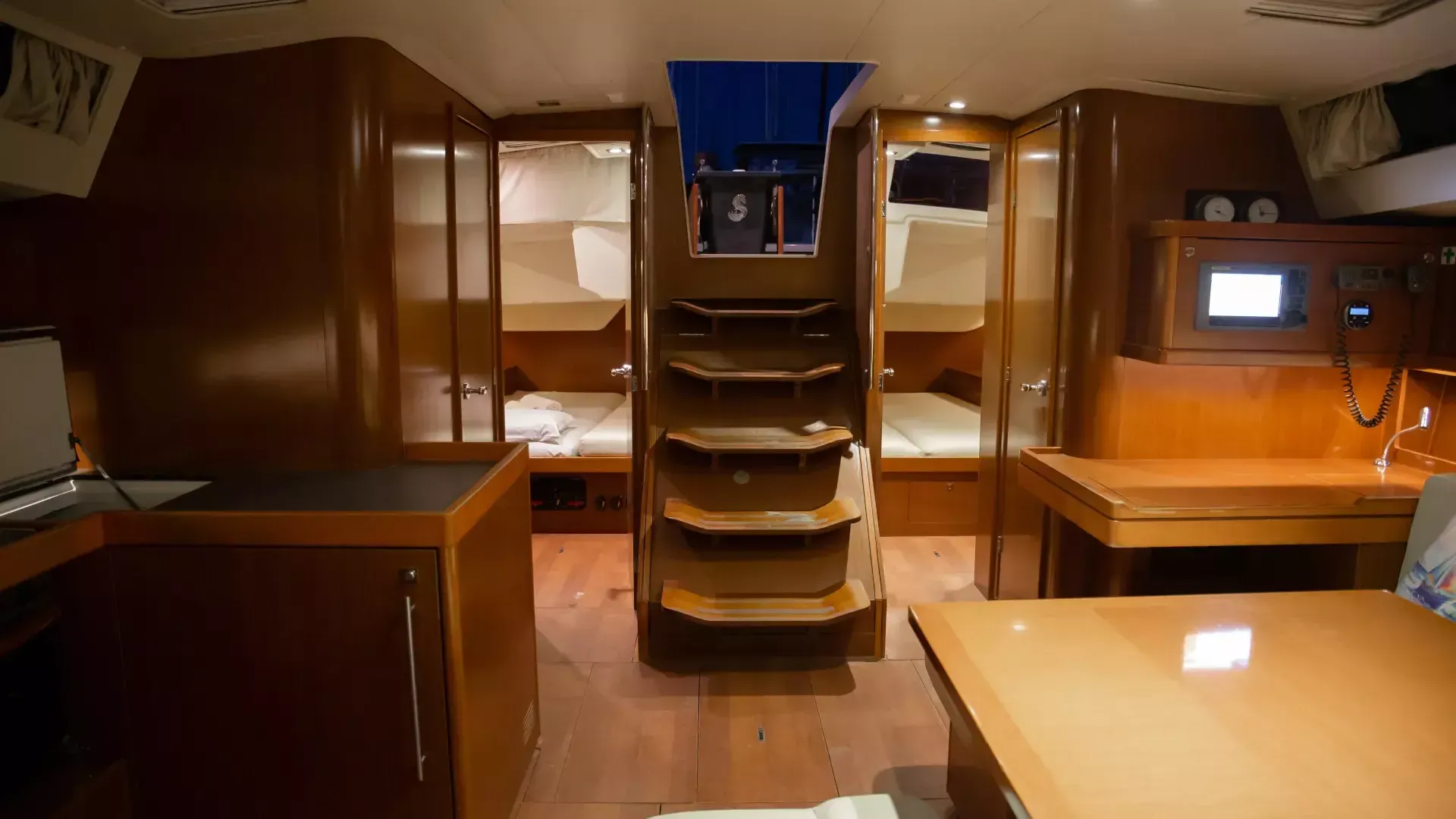 Beneteau Oceanis 48 | Aeolis