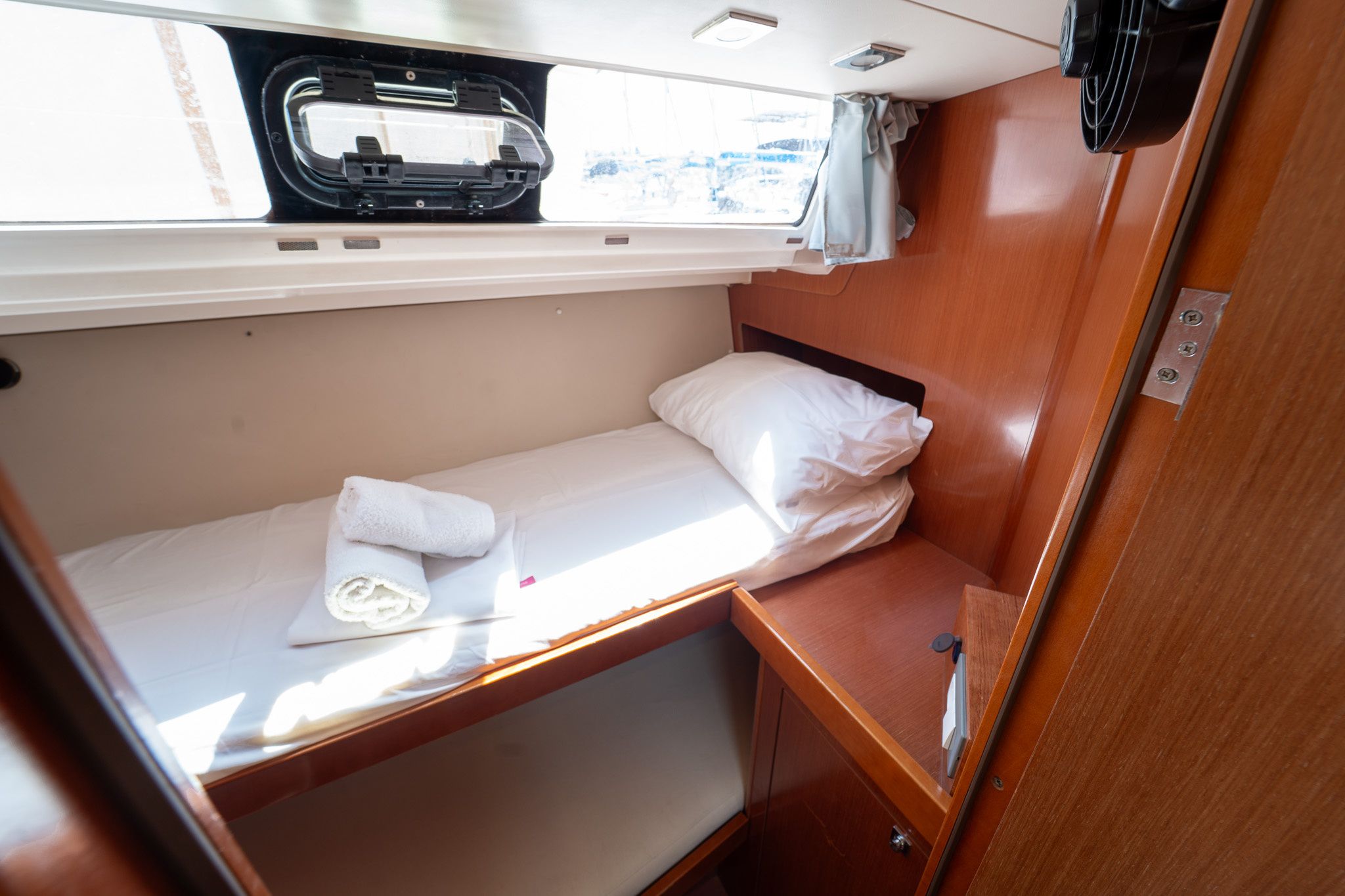 Beneteau Oceanis 48 | Aeolis