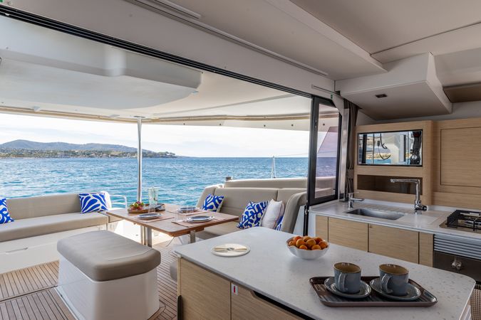 Fountaine Pajot FP44 | Our Moment