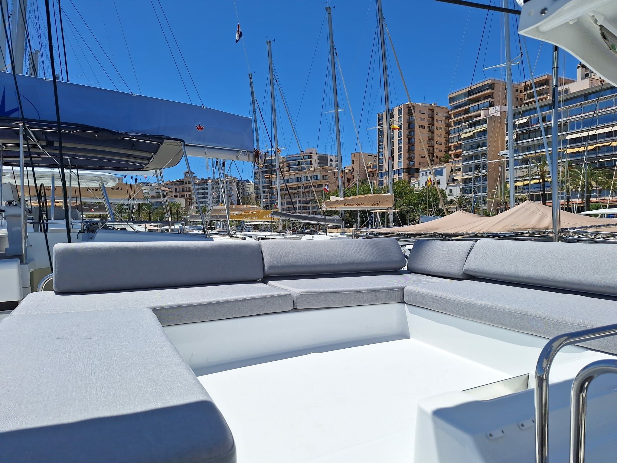 Lagoon 43 | Alba J