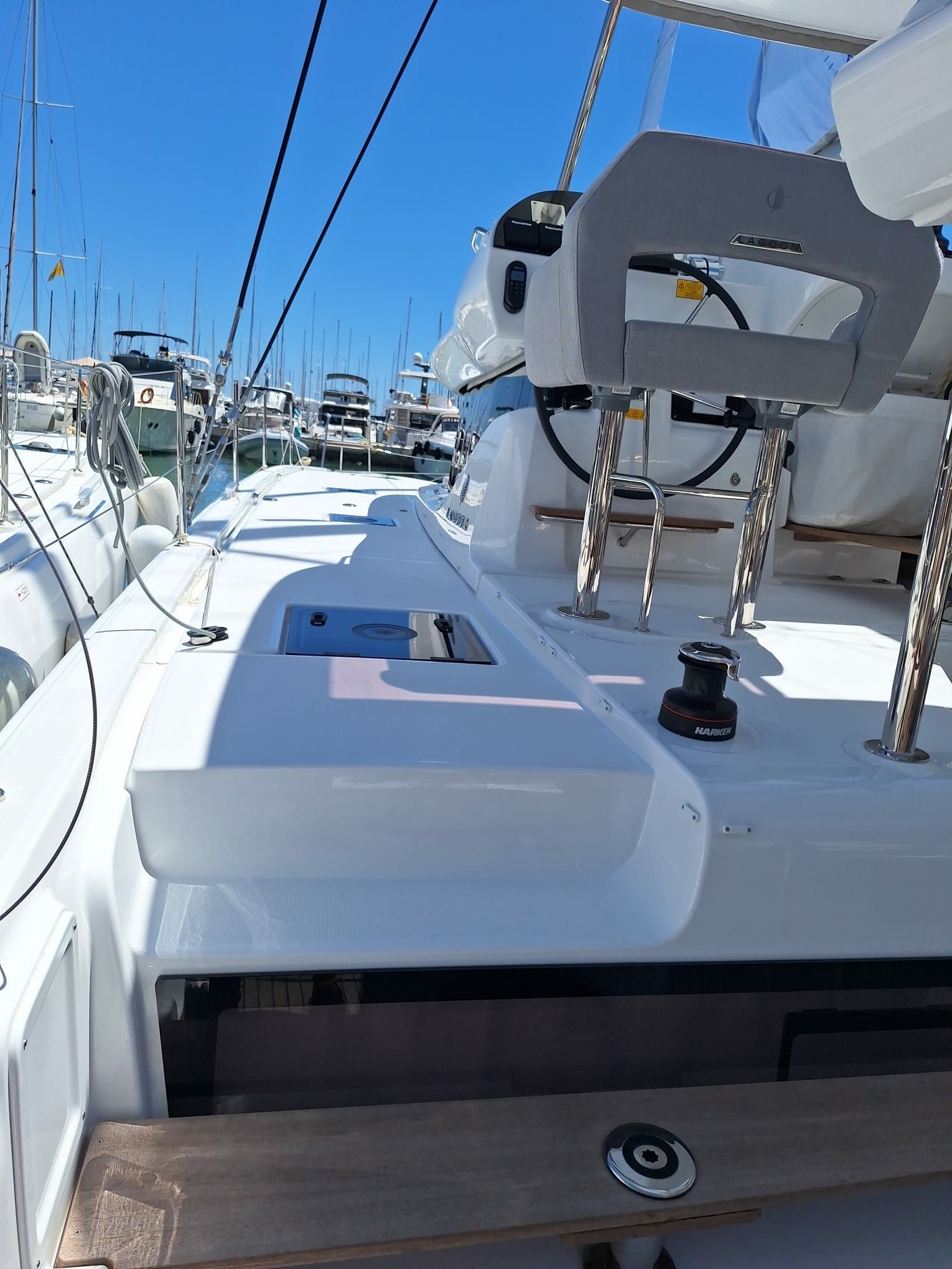 Lagoon 43 | Alba J