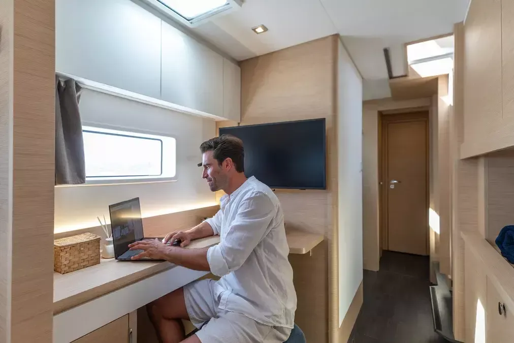 Fountaine Pajot FP44 | Our Moment