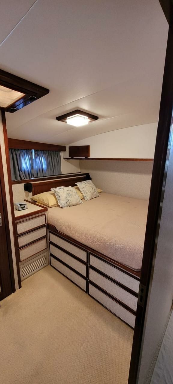 Hatteras Convertible 50 | Esmeralda