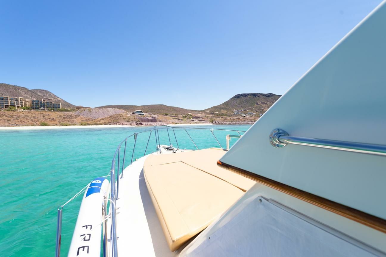 Hatteras Convertible 50 | Esmeralda