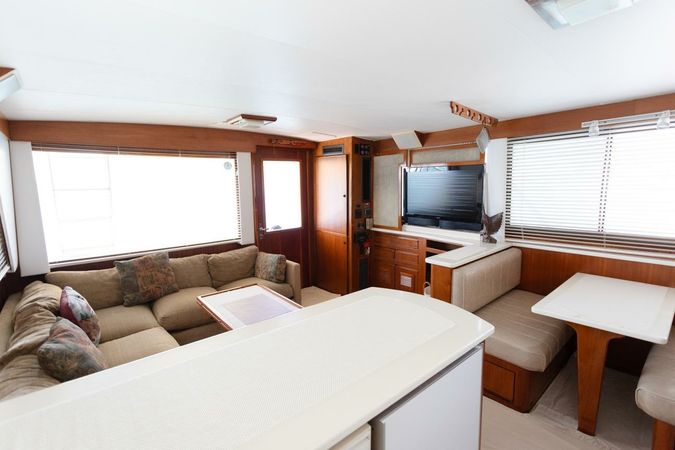 Hatteras Convertible 50 | Esmeralda