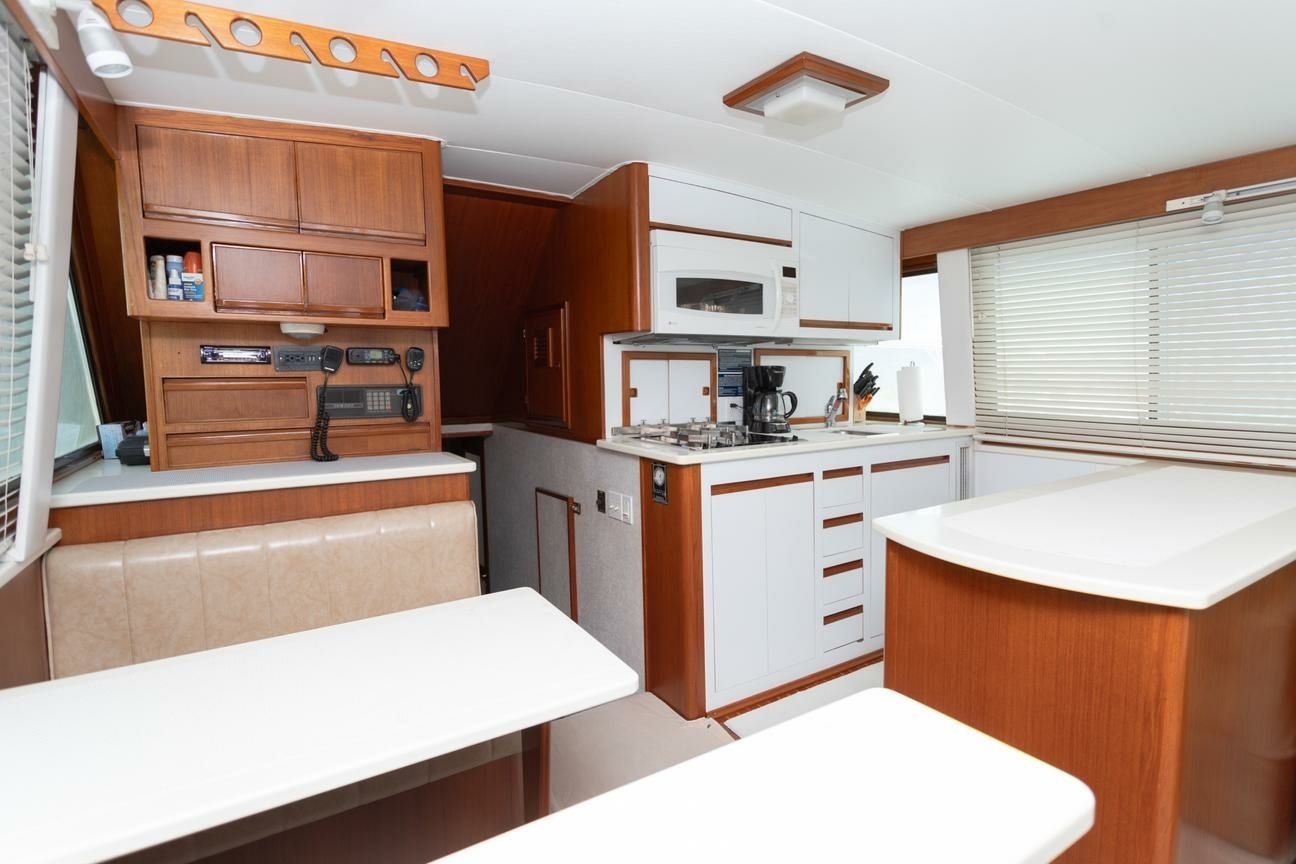 Hatteras Convertible 50 | Esmeralda