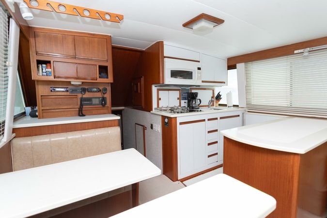 Hatteras Convertible 50 | Esmeralda