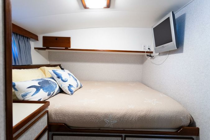 Hatteras Convertible 50 | Esmeralda