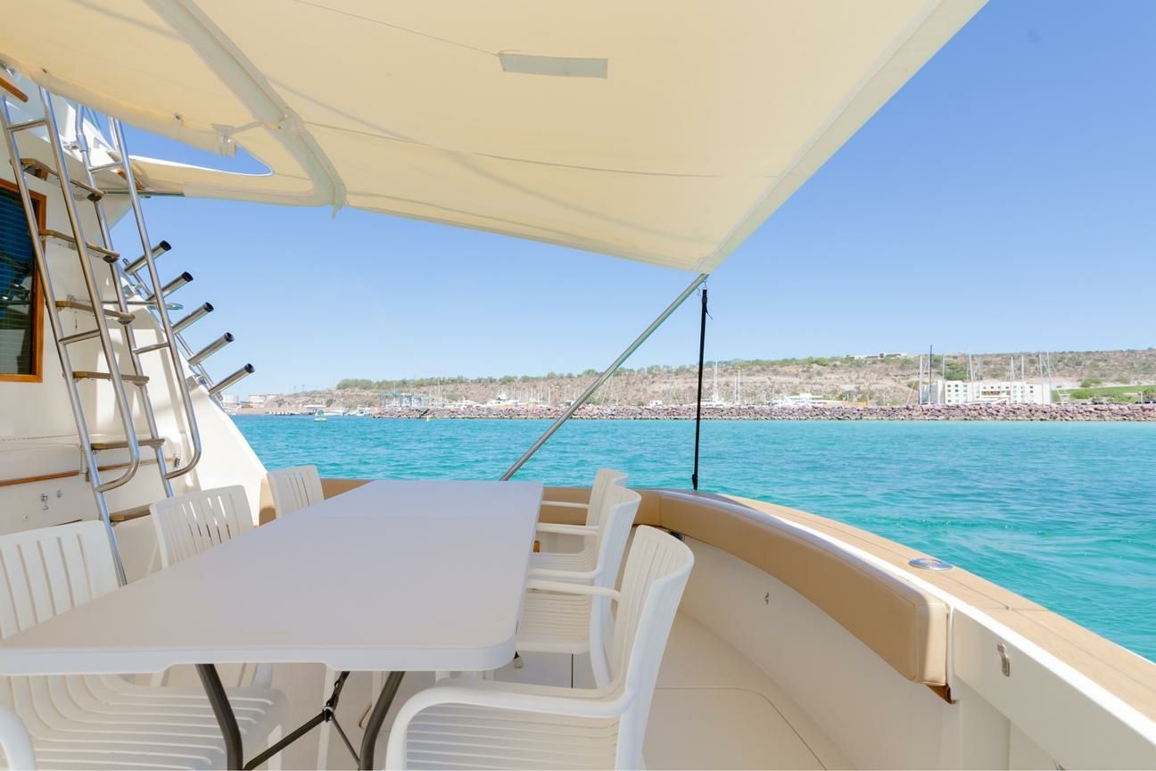 Hatteras Convertible 50 | Esmeralda