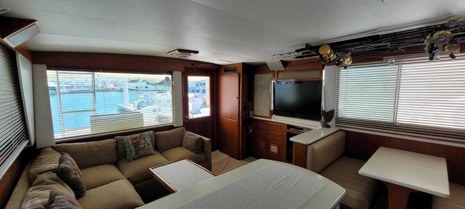 Hatteras Convertible 50 | Esmeralda