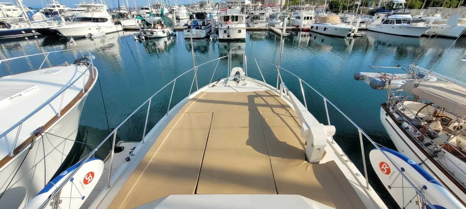 Hatteras Convertible 50 | Esmeralda