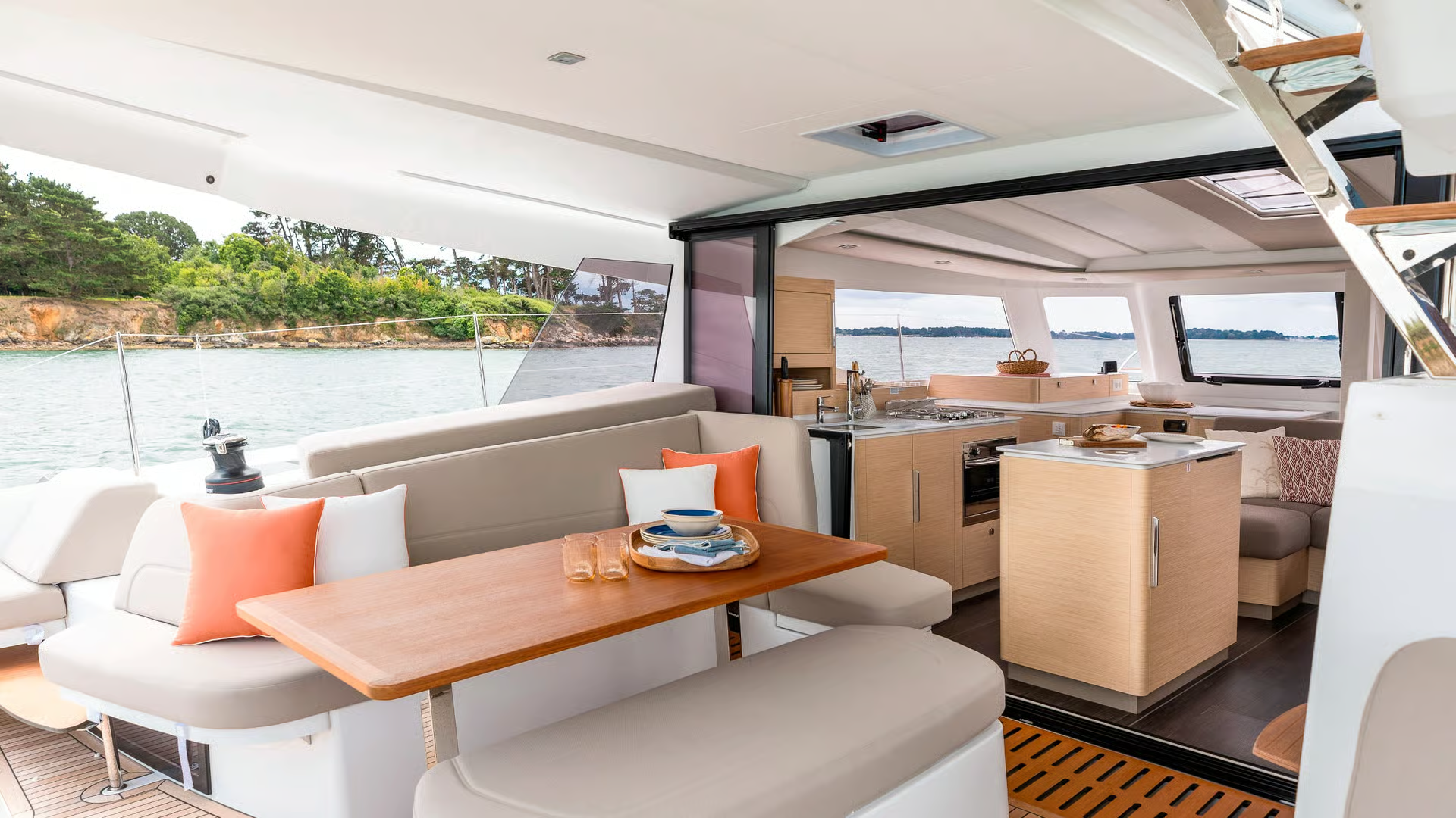 Fountaine Pajot New 41 | Montague