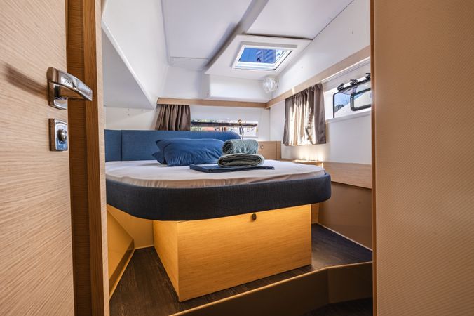 Fountaine Pajot New 41 | Montague