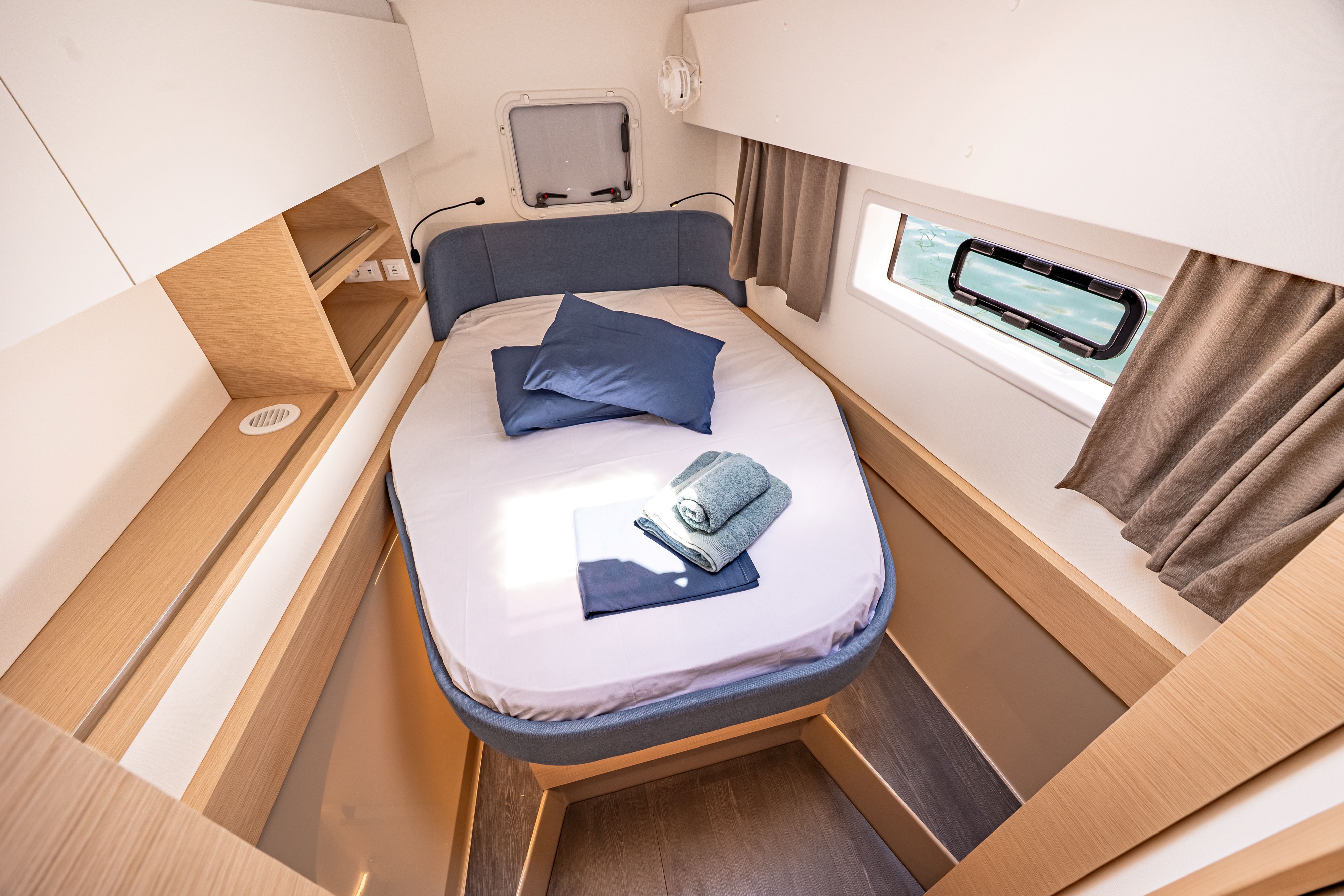 Fountaine Pajot New 41 | Montague