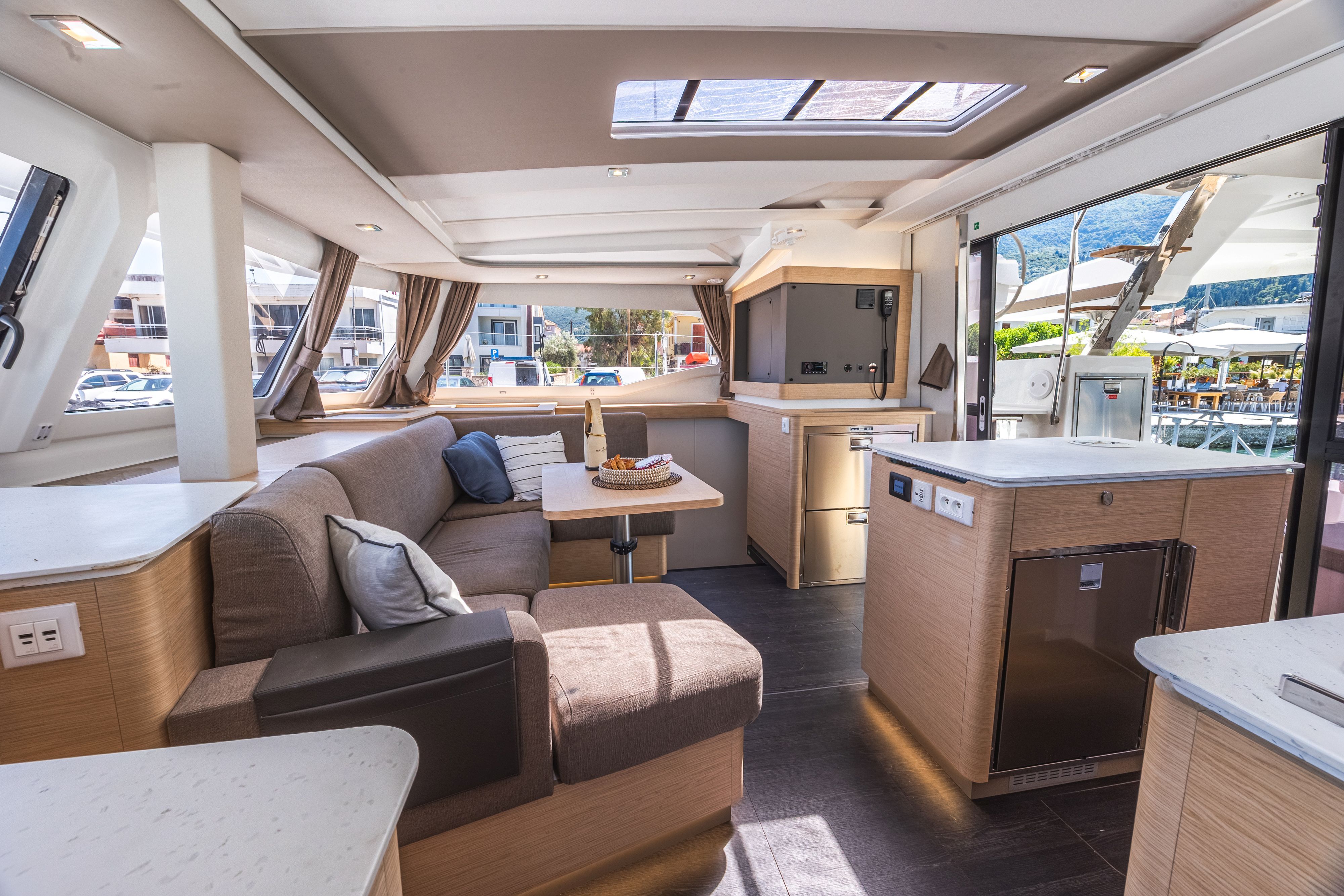 Fountaine Pajot New 41 | Montague