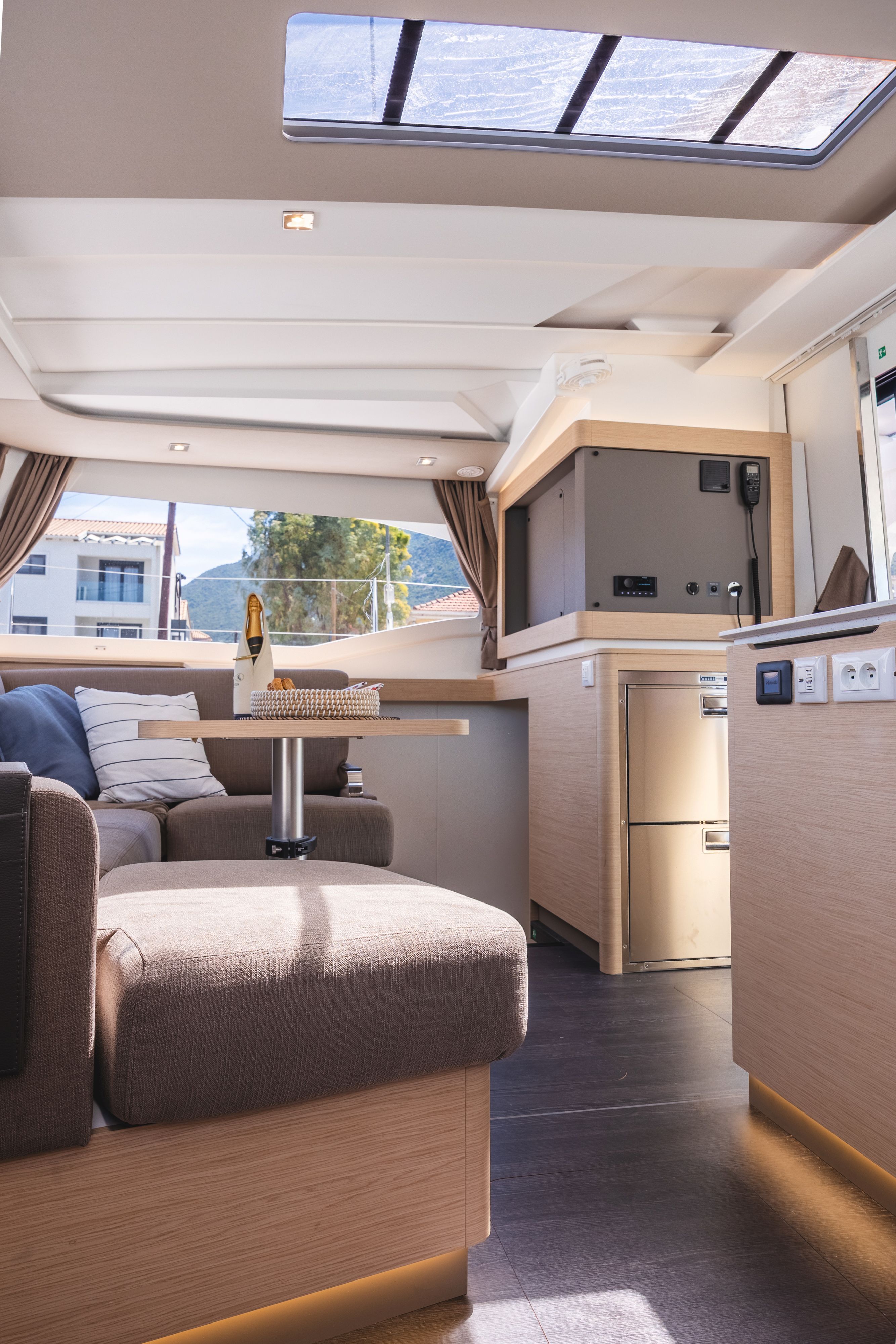 Fountaine Pajot New 41 | Montague