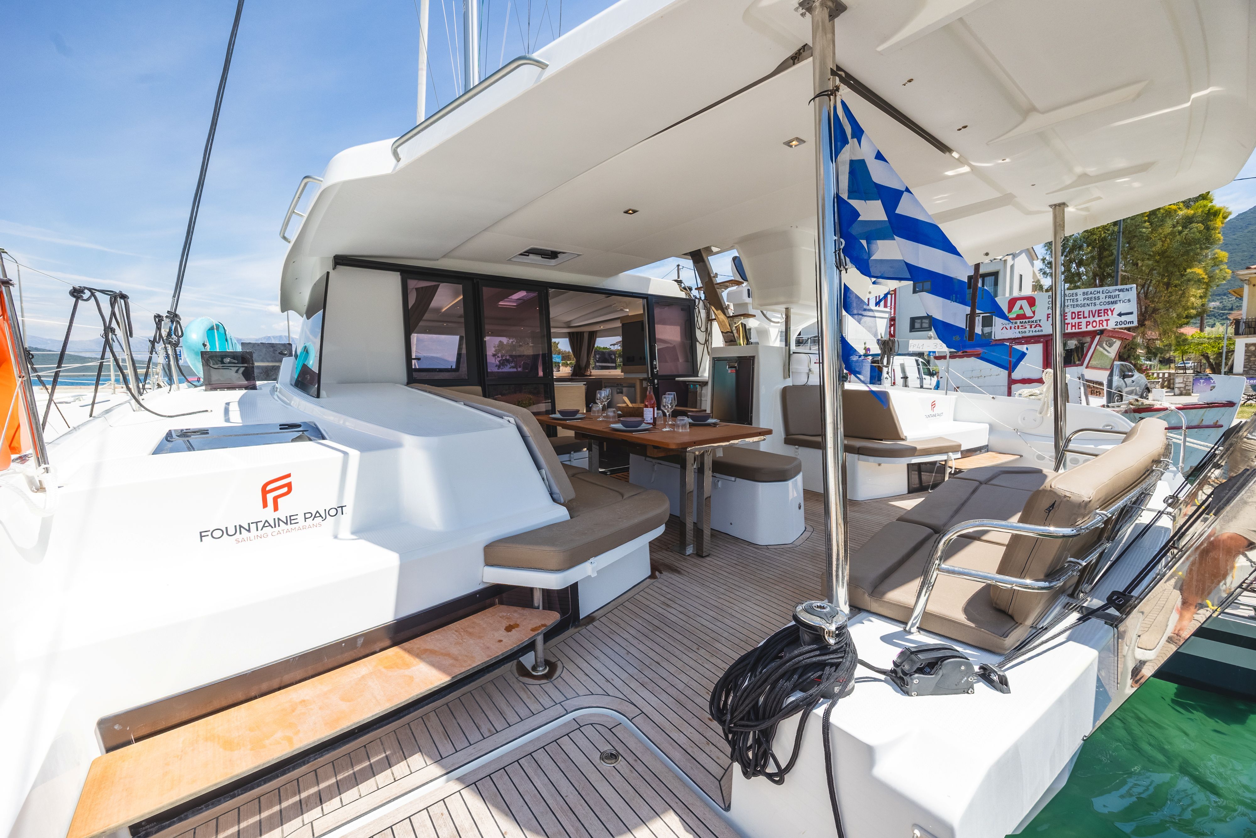 Fountaine Pajot New 41 | Montague