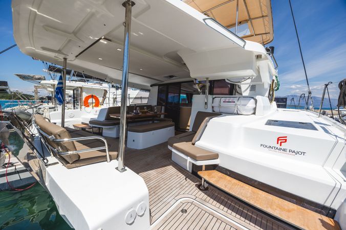 Fountaine Pajot New 41 | Montague