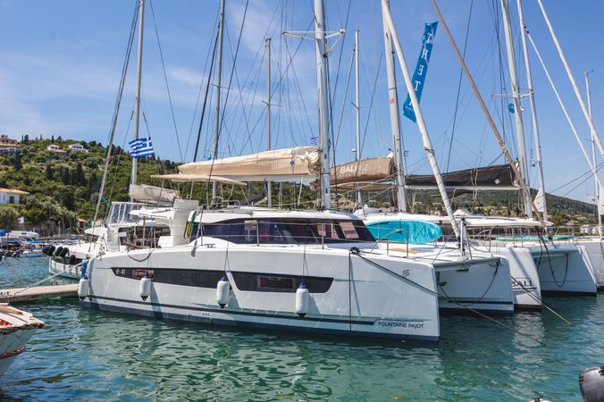 Fountaine Pajot New 41 | Montague