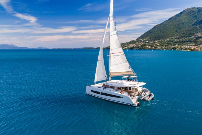 Fountaine Pajot New 41 | Montague