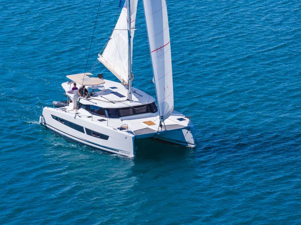 Fountaine Pajot New 41 | Montague