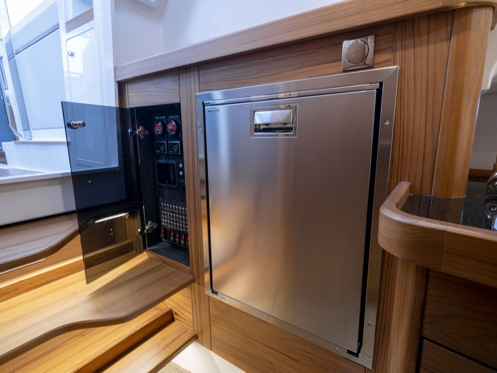 Nimbus C11 | Poseidon