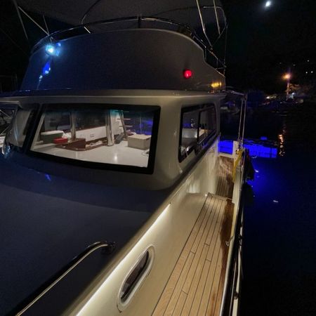 Custom Built 46 | Les Mares