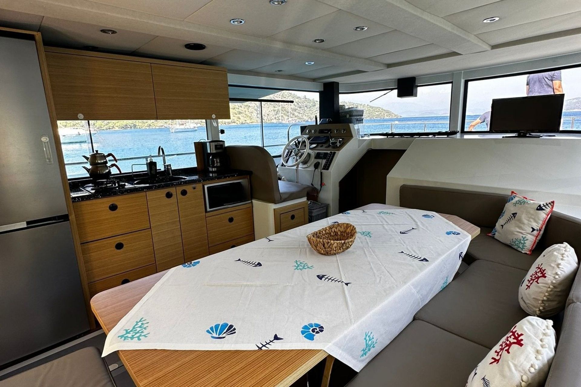 Custom Built 52 | Labarna