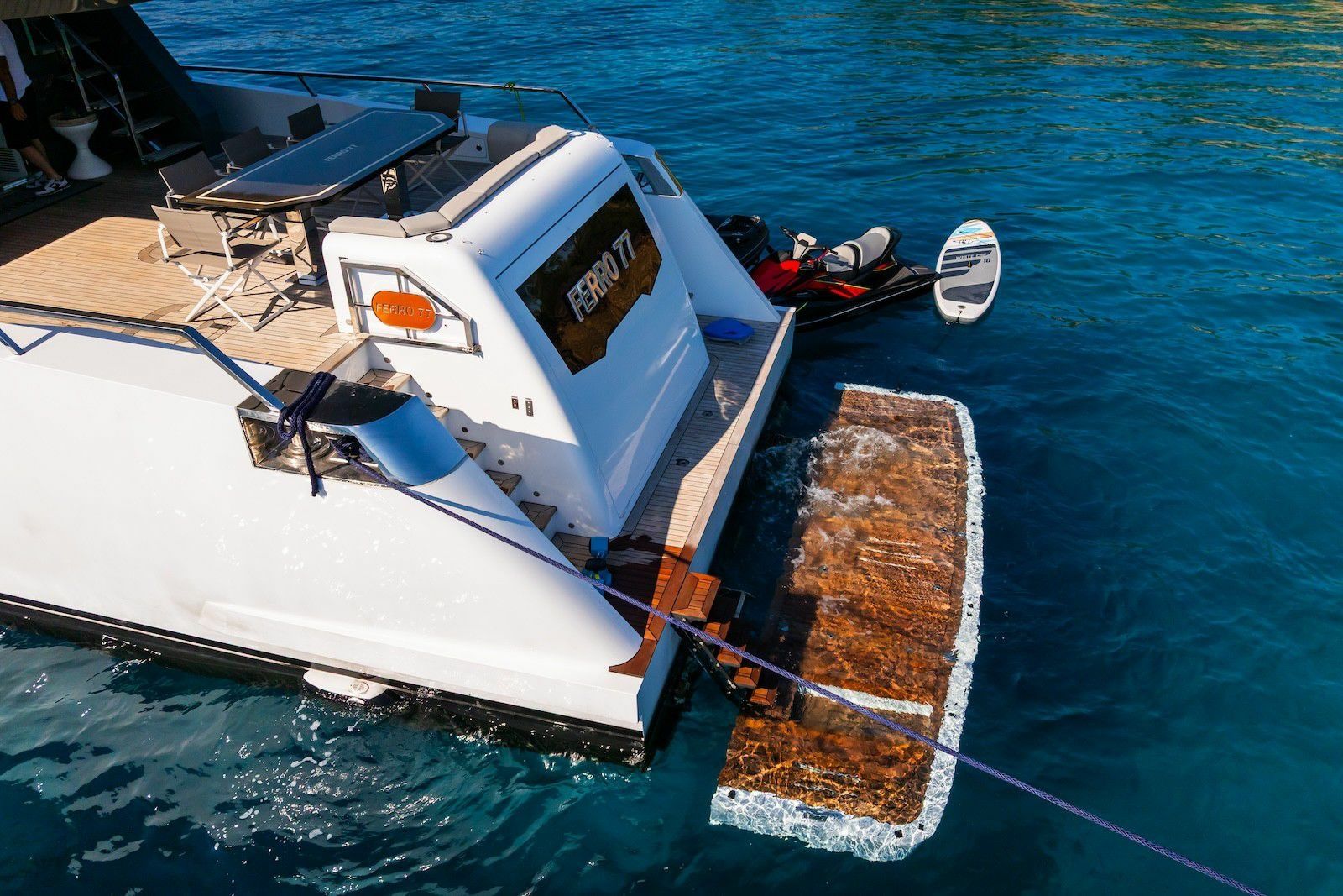 Delta Marine 84 | Ferro 77