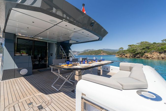 Delta Marine 84 | Ferro 77