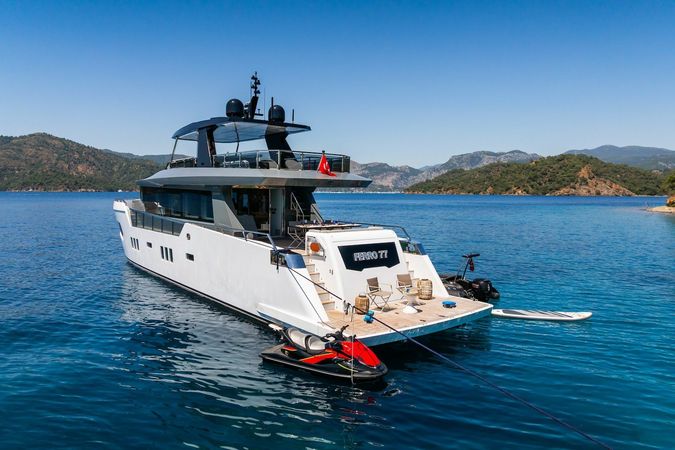 Delta Marine 84 | Ferro 77