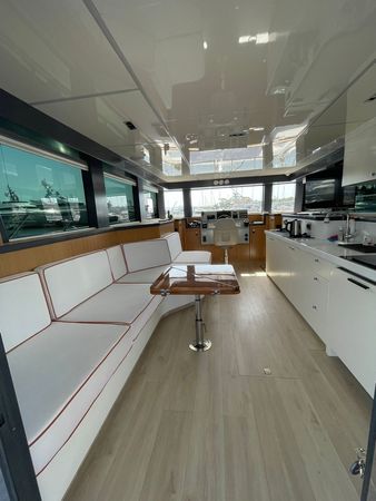 DG Yachts Fly 43 | DMG-1