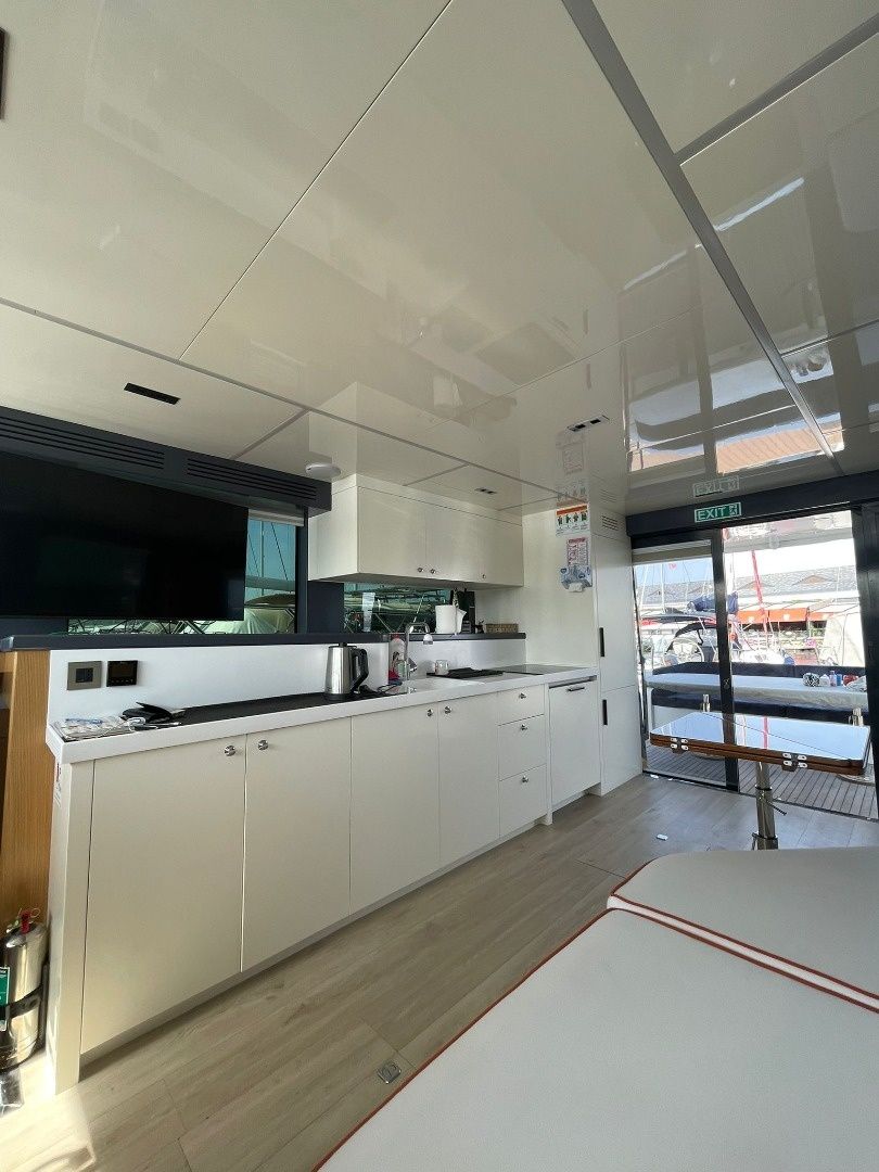 DG Yachts Fly 43 | DMG-1