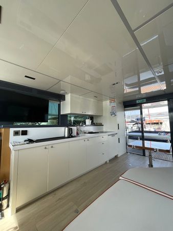 DG Yachts Fly 43 | DMG-1