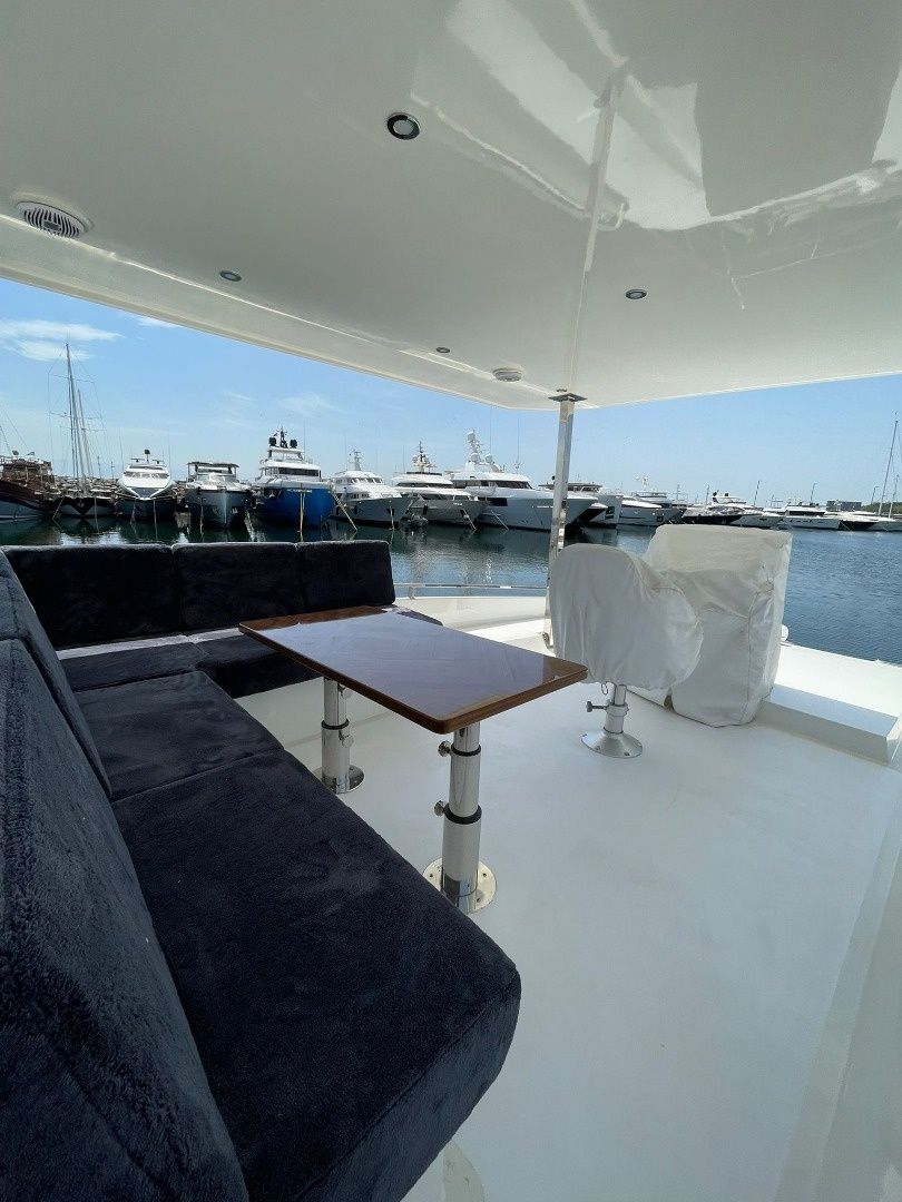 DG Yachts Fly 43 | DMG-1