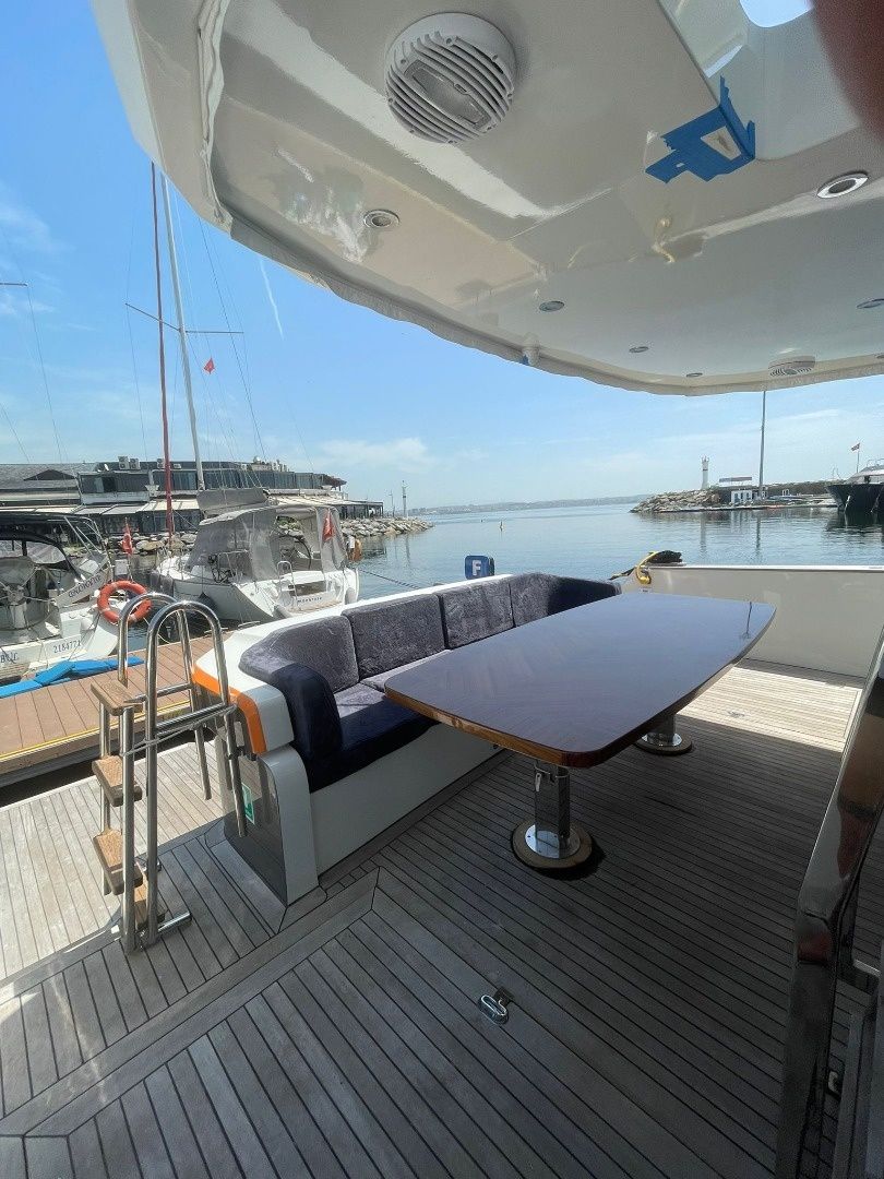 DG Yachts Fly 43 | DMG-1