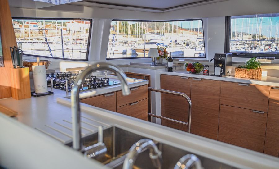 Bali 4.6 | Aquaholic