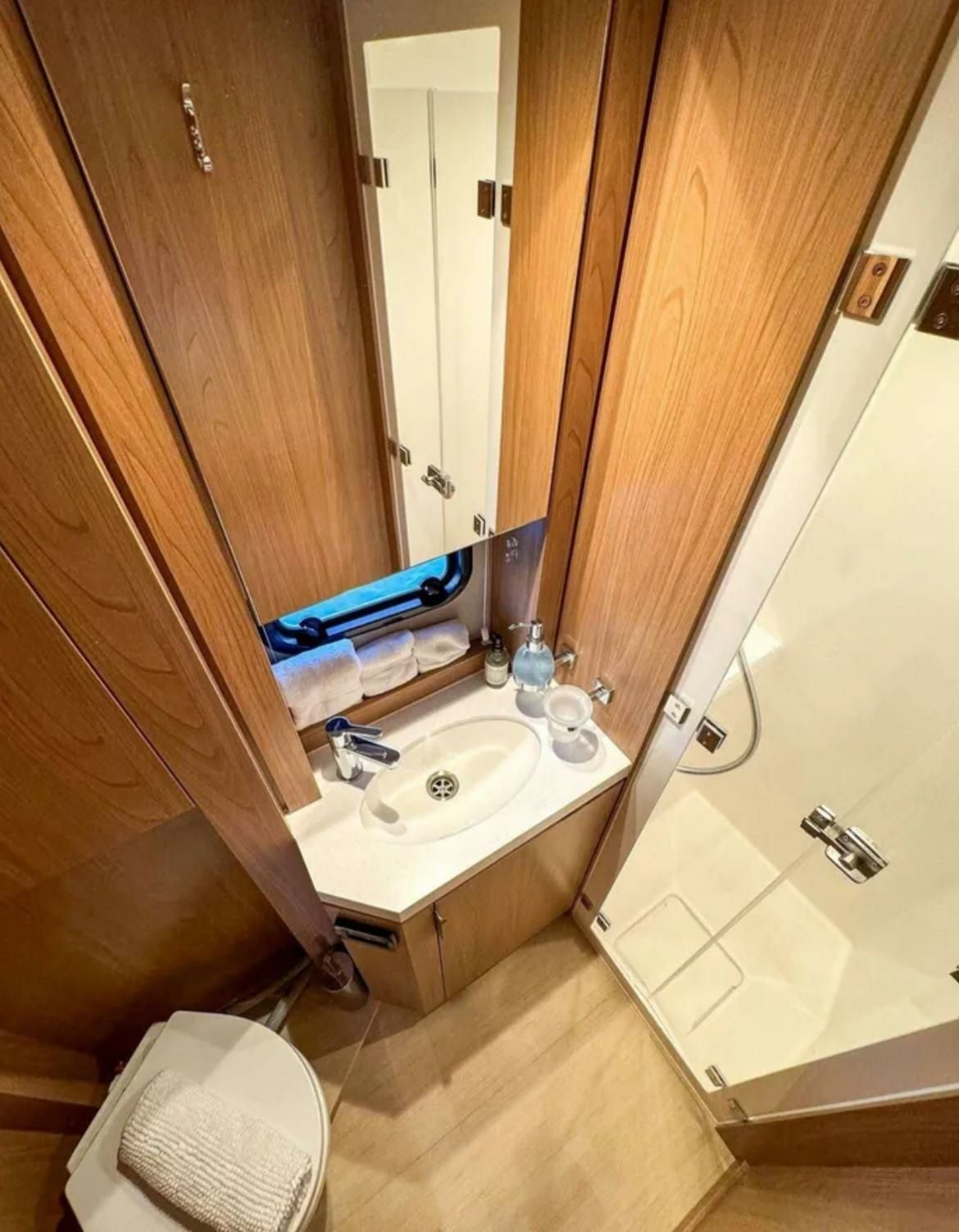 Bali 4.6 | Aquaholic