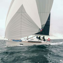 X-Yachts X4³ | Alive