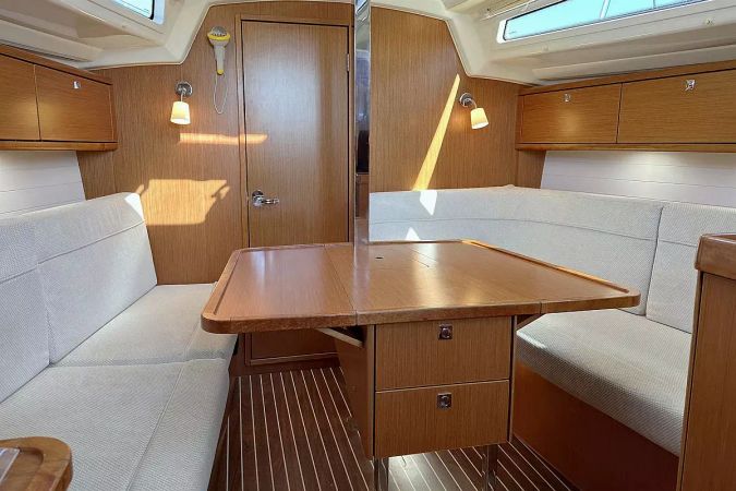 Bavaria Cruiser 34 | Little Joe