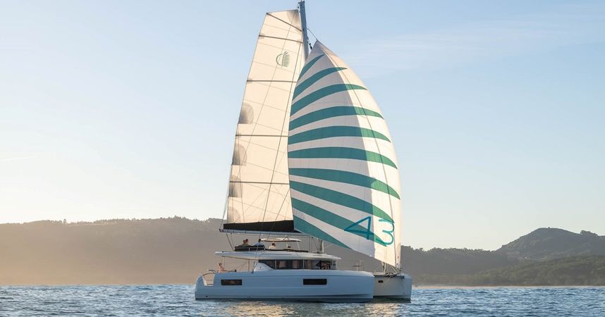 Lagoon 43 | Andorinha