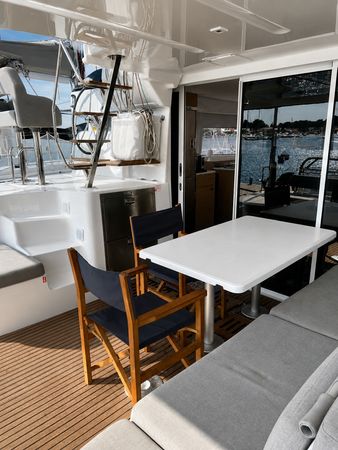 Lagoon 43 | Andorinha