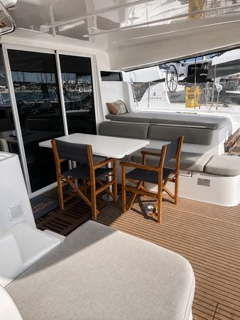 Lagoon 43 | Andorinha