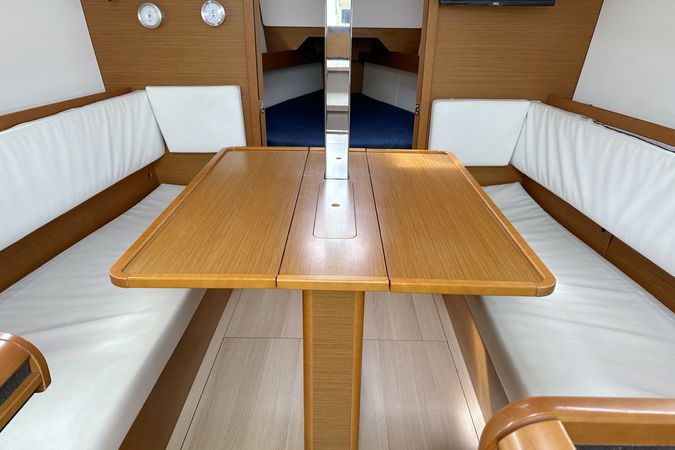 Jeanneau Sun Odyssey 349 | Sam