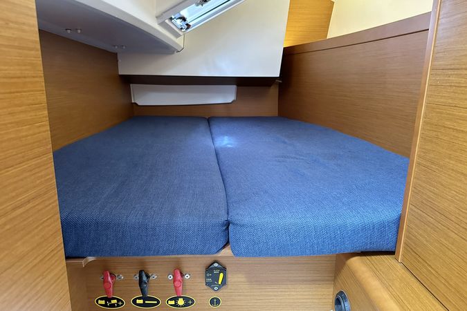 Jeanneau Sun Odyssey 349 | Sam